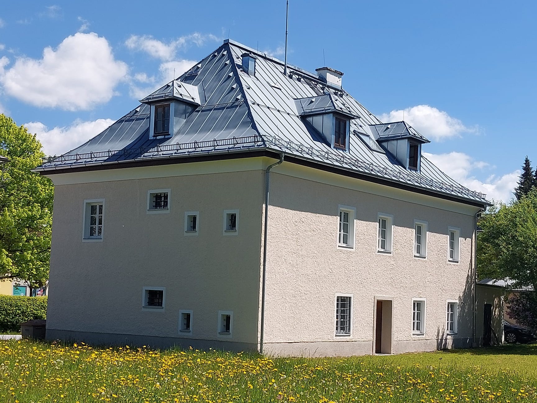 <strong>Polizeiinspektion Abtenau<span><b>in</b>öffentlich </span></strong><i>→</i>